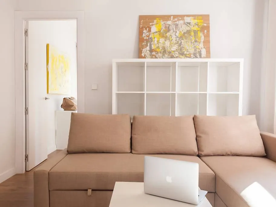 Apartamentos Click Almeria Apartment