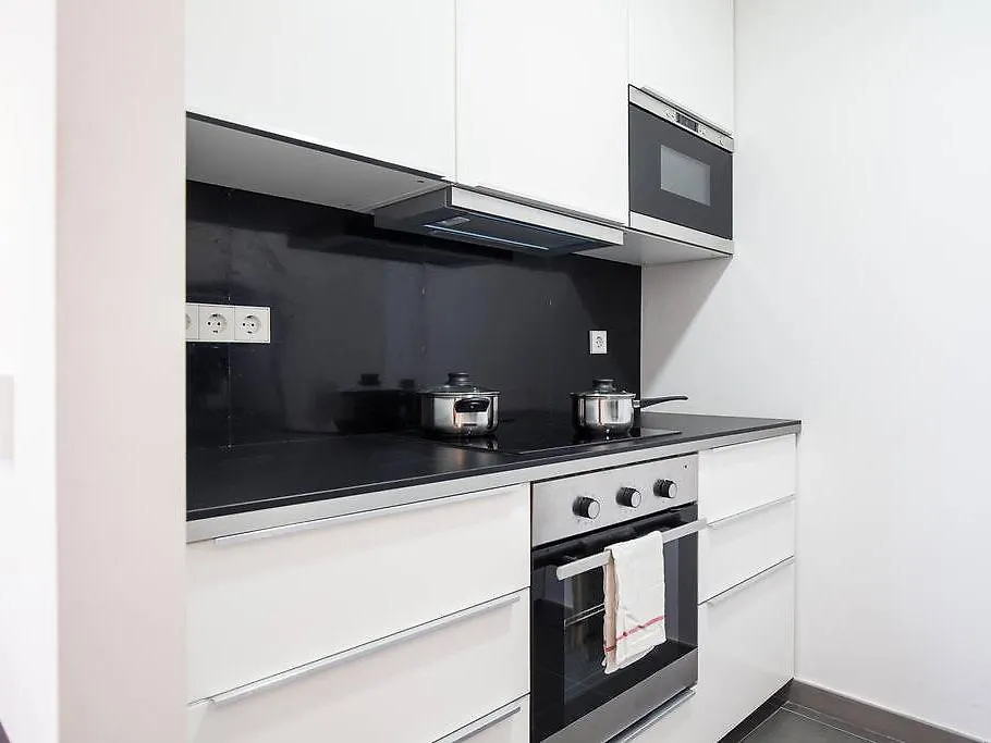 Apartamentos Click Almeria Apartment